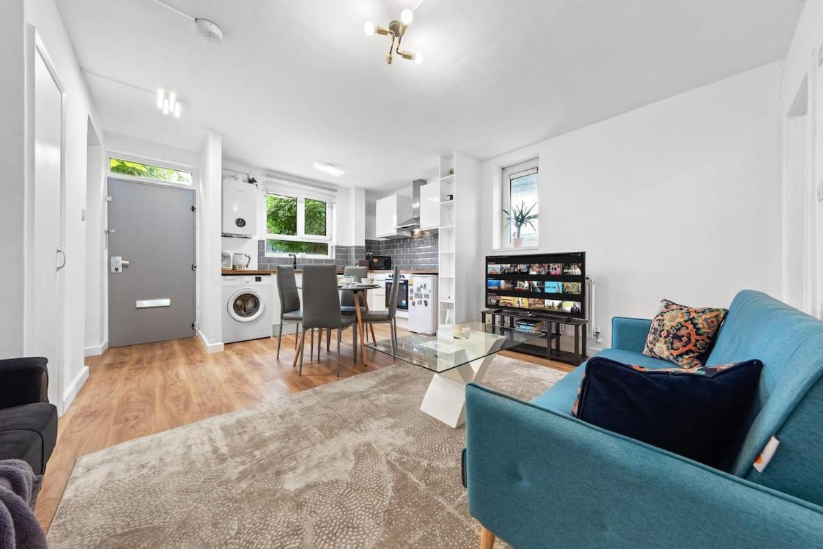 *brand New 1 Bedroom Flat In London*