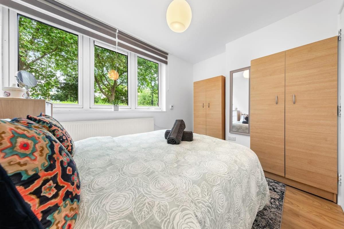 *brand New 1 Bedroom Flat In London* *