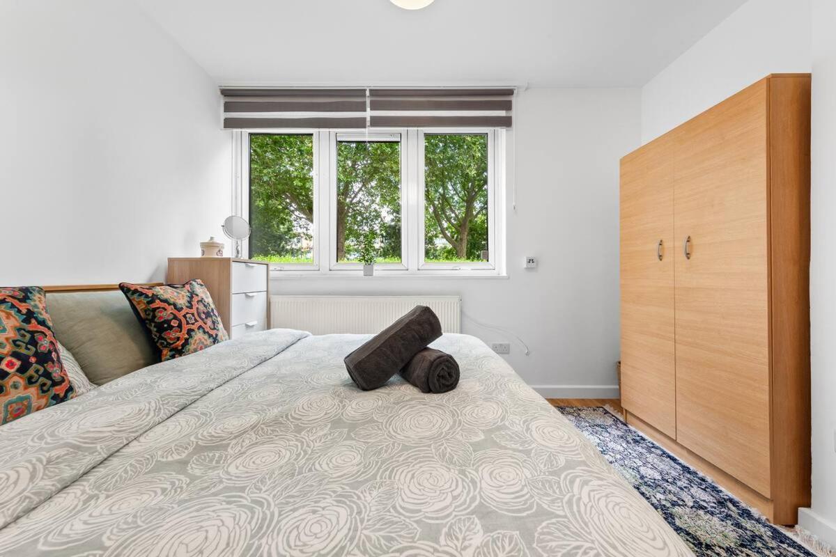 Apartment *brand New 1 Bedroom Flat In London* *